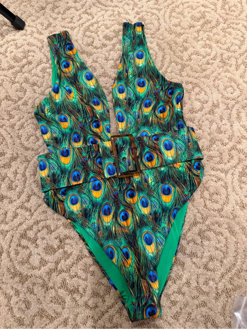 WeWoreWhat eye catching